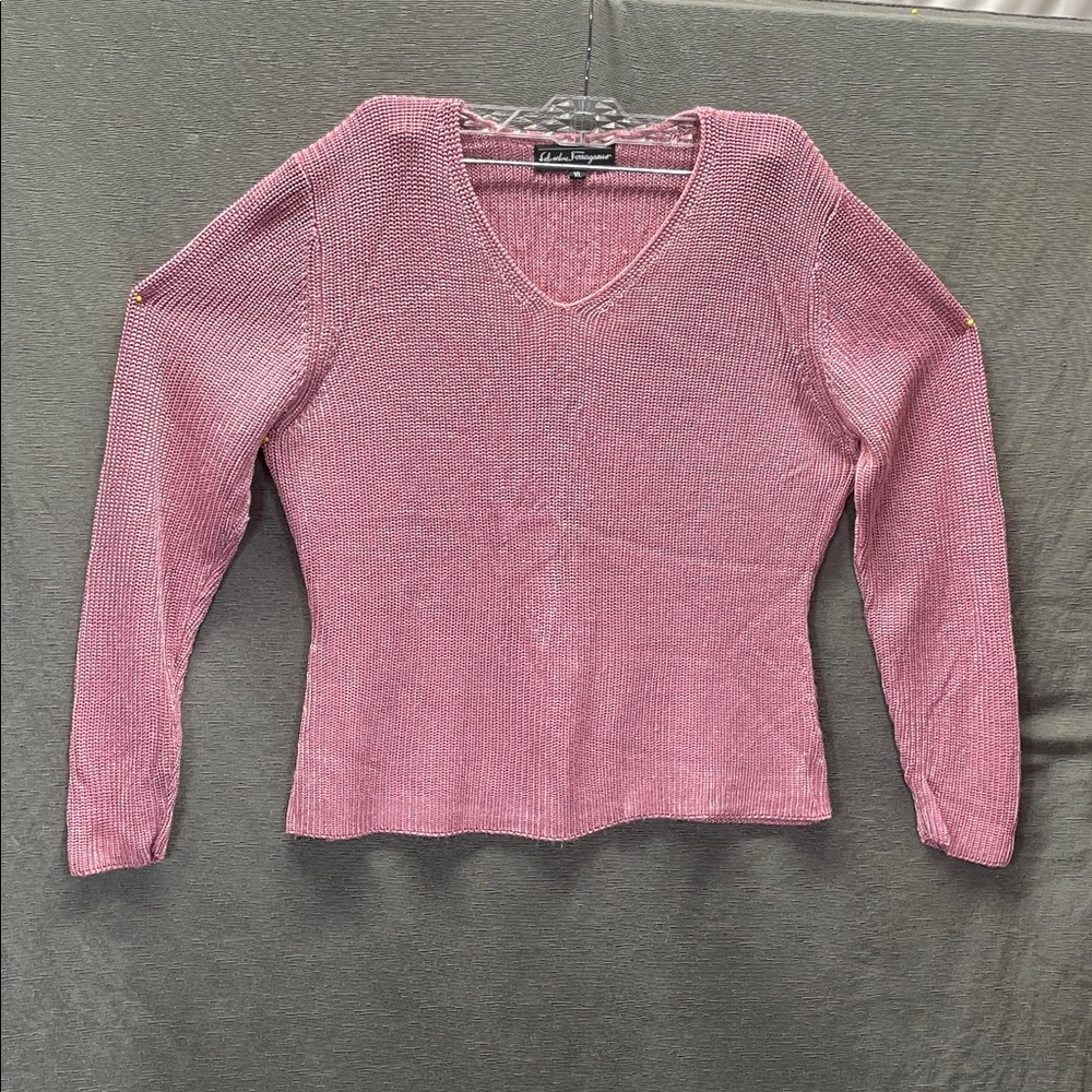 Salvatore Ferragamo Vintage Pink V-Neck Silk knit Sweater